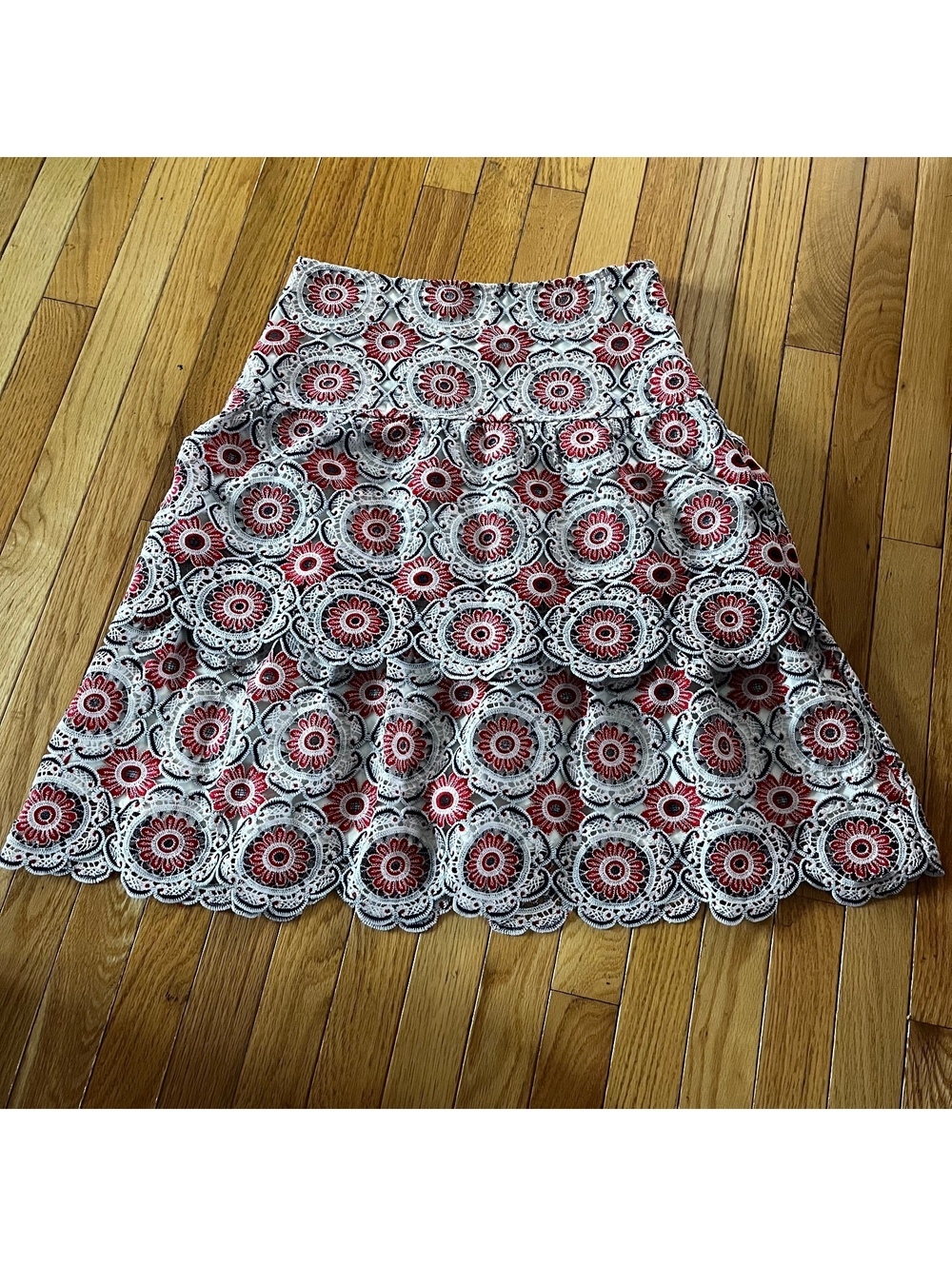 Eva Franco Embroidered Floral Lace Skirt Size Small